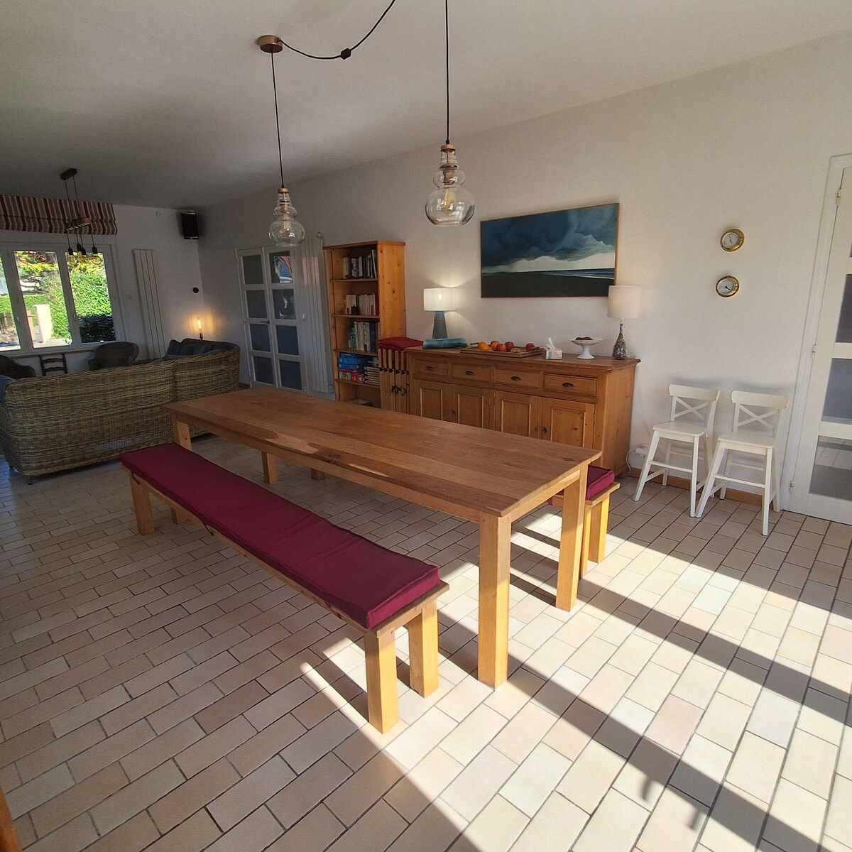 Espace repas lumineux
